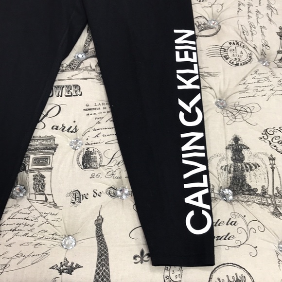 🎁Calvin Klein Plus Size Logo High-Waist Leggings - Picture 3 of 5